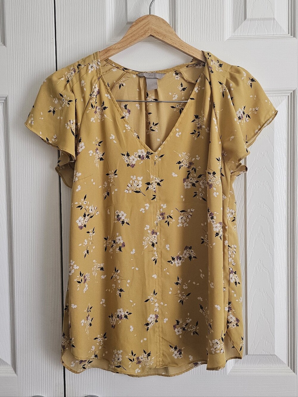Floral Flutter Sleeve Blouse